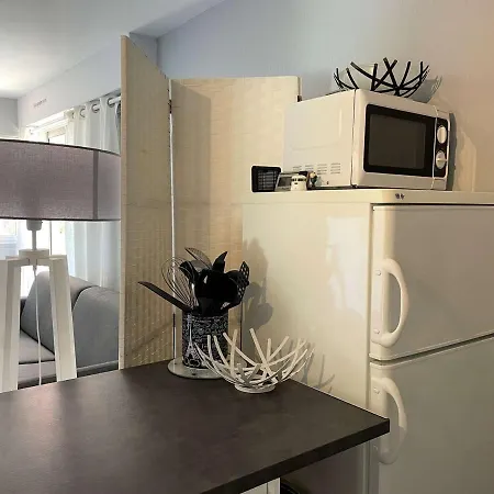 Cosy, 2 Pers, Proche Port, Plages Et Centre, Cap D'agde - Fr-1-249-365