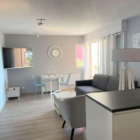 Cosy, 2 Pers, Proche Port, Plages Et Centre, Cap D'agde - Fr-1-249-365 * Agde
